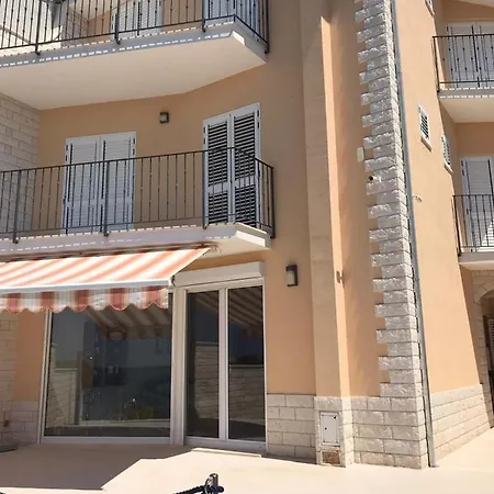 Apartahotel Luna